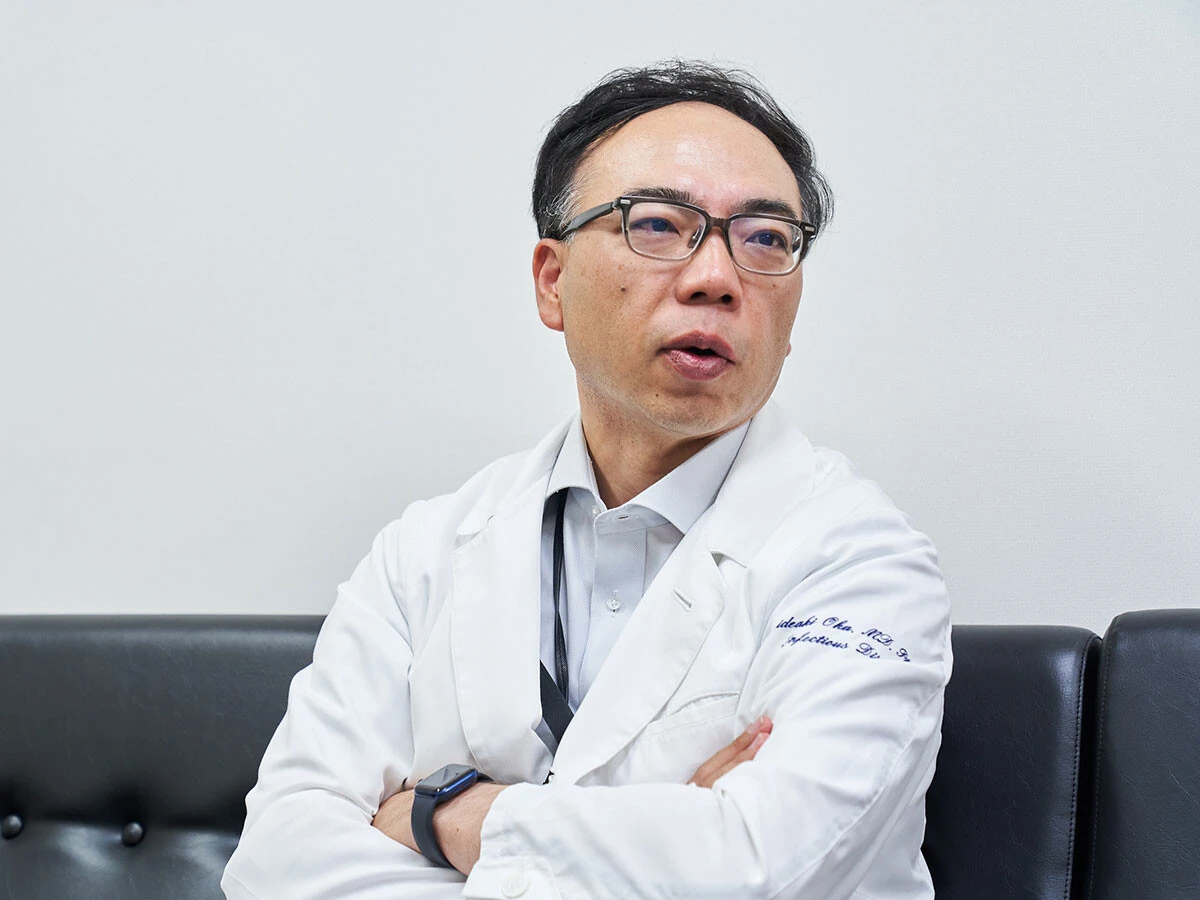 コロナ最前線で治療に当たった感染症専門医・岡 秀昭教授、SNS誹謗中傷との死闘の400日